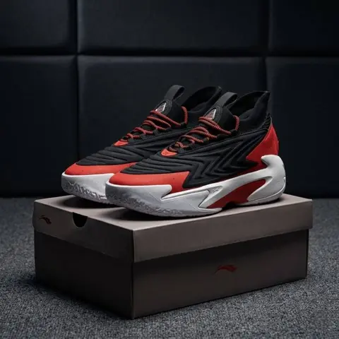 UNDER ARMOUUR CURRY 11 WHITE RED