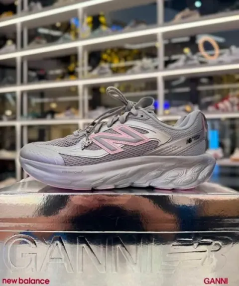 GANNI x New Balence Fresh Foam Gray Quill