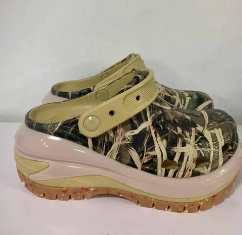 WMN Croccss MEGA CRUSH COLORDIP CLOG Khaki FOR Her