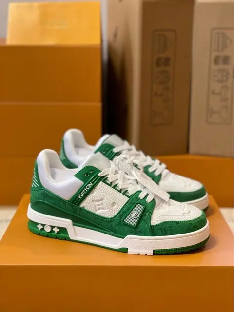 Louis Vuitton Lv Trainer Monogram Green With Accessories