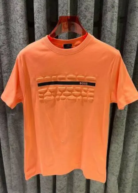 HUGO BOS IMPORTED STORE ARTICLE T-SHIRT