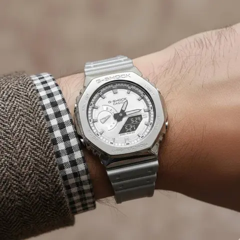 Casio g shock gm2100