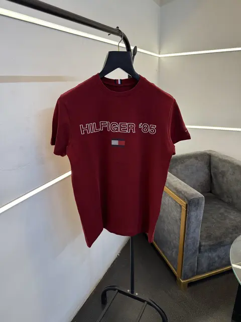 Tommy hilfigar round neck imported tshirt maroon sale