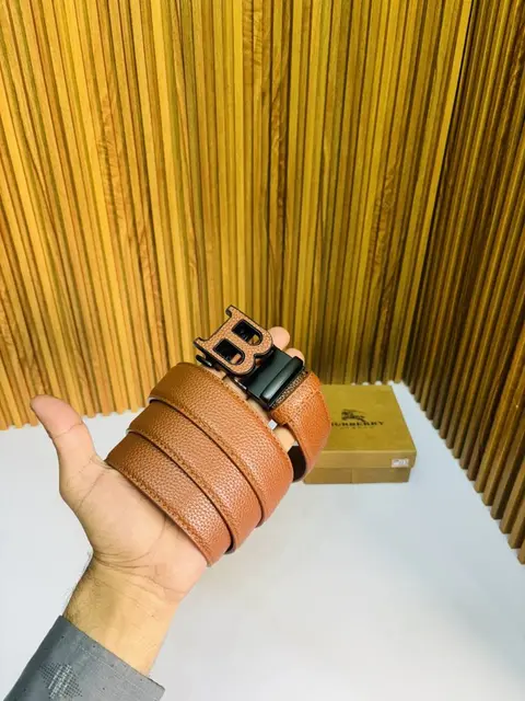 33 BURBERY PREMIUM QUALITY AUTOMATIC LOCK BELT