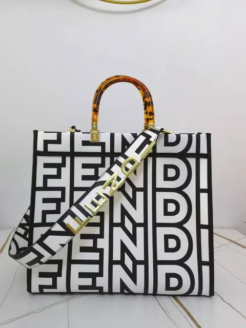 Fendi Roma Sunshine Shopper Large With DustCover