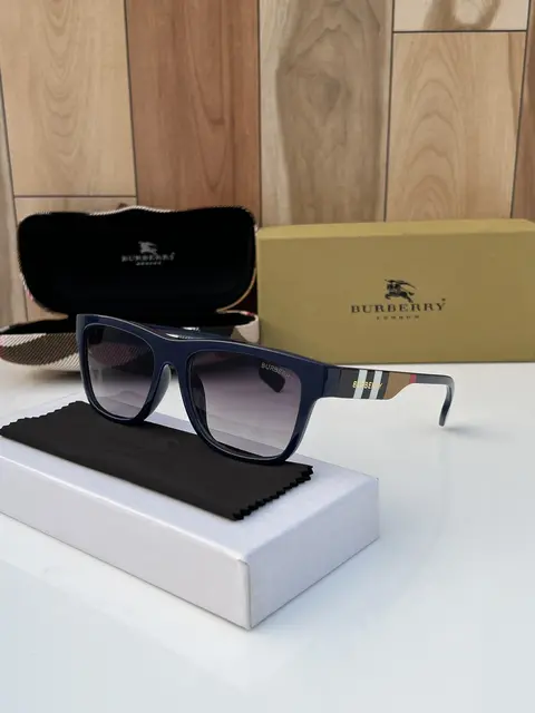 Burberry fiber blue