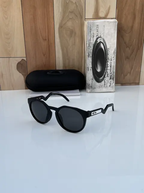 Oakley 9464 black