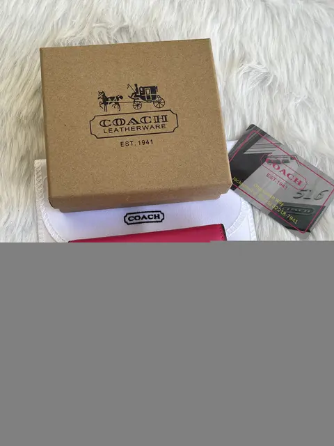 Coach 113 3 Fold Wallet With OriginalBox DustCover Card