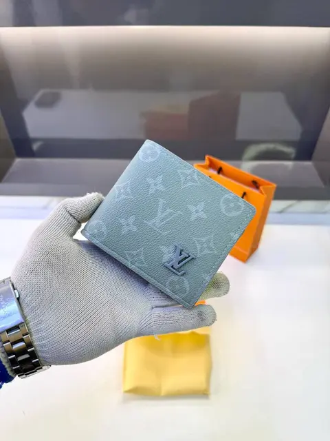 Lv Loui Green Premium Quality Wallet Fa 1166