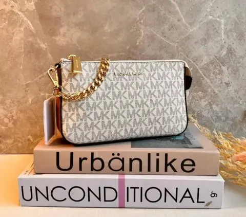 Michael249 Kors MD Chain Pouchette Bag With Dust Bag (White - 249)