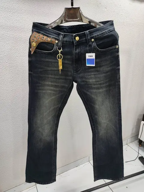 TRUE RELIGION IMPORTED STORE ARTICLE JEANS