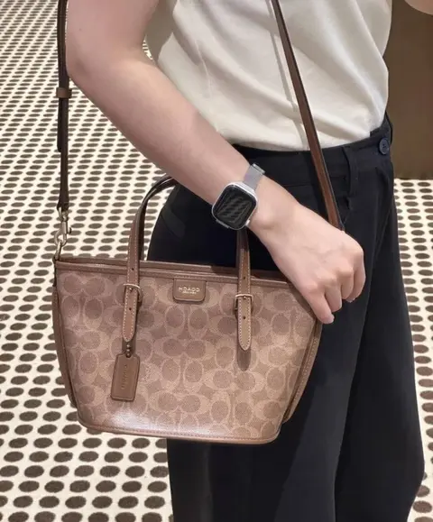 Coach Taxi 21 Apricot Brown SmallTote With OriginalBox DustCover