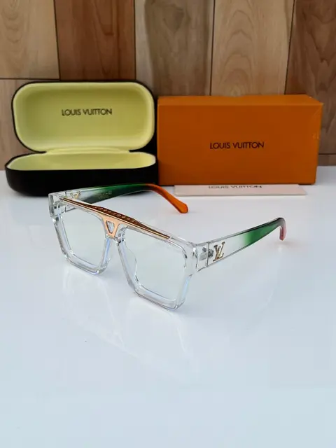 Louis Vuitton 8675 plano