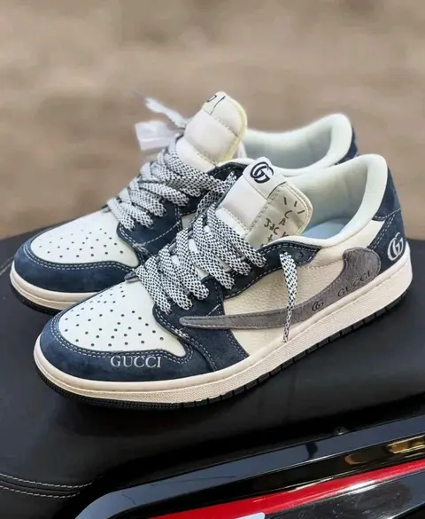 Gucci X nikkee Air Jordan Travis Scott