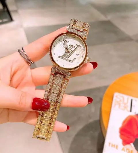 Louis Vuitton Tash Gold-White