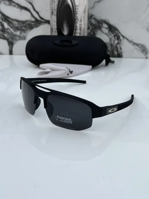 Oakley 2956 black