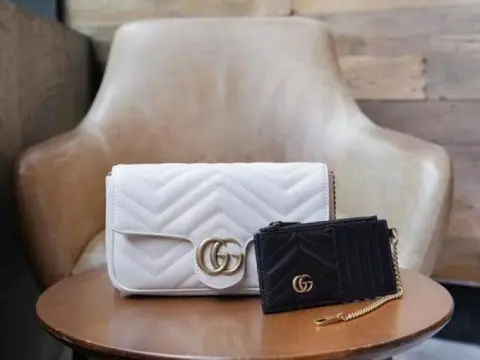Gucci GG Marmont With Pouch Premium Shoulder Bag With OG Box & Premium Dust Bag & Carry Bag (White-878)