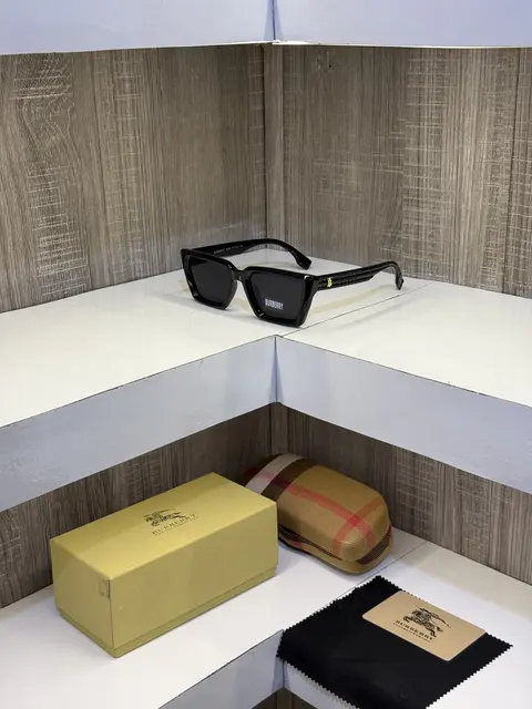 Burberry Model 0032 Premium sunglass