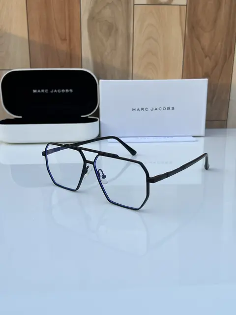Marc jacobs 510 black plano