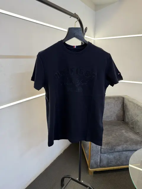 Tommy hilfigar round neck imported tshirt navy blue sale