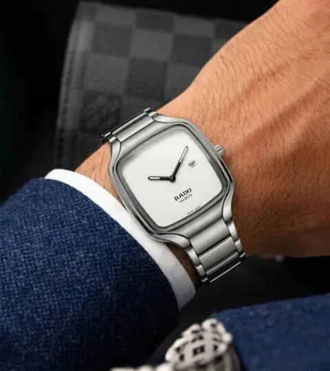 Rado True Square Quartz Undigital