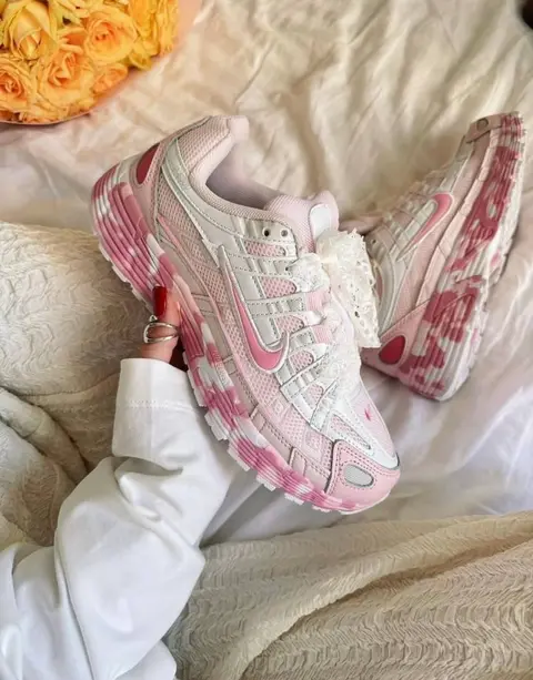 Nike VOMERO PINK CUSTOM WOMEN 2025