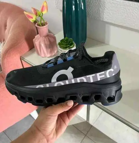 On Cloud Monster Mist Blueberry Running 583