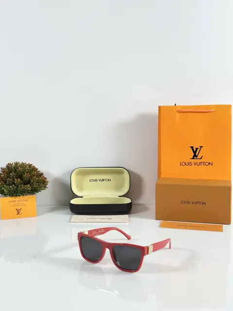 Louis Vuitton 1186 Red Black