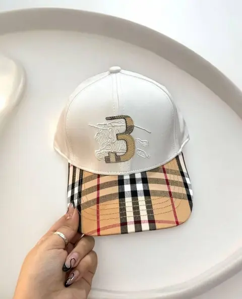 Burberry Equestrian Knight Half B White Premium Unisex Cap With Safety Box