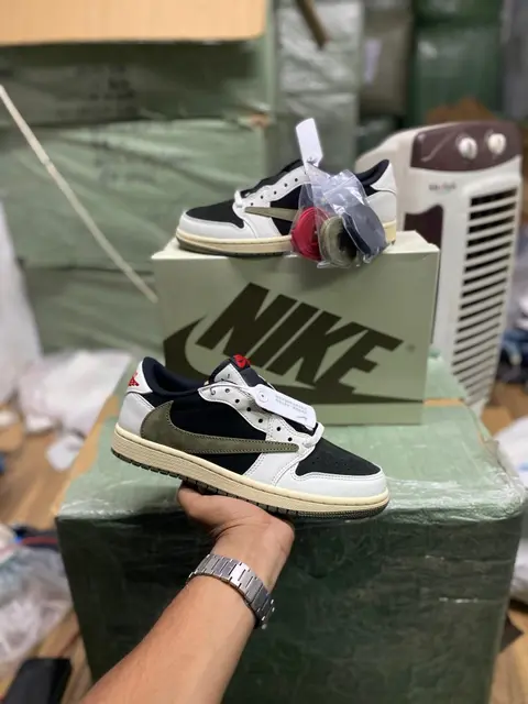 Travis Scott x Air Jordan 1 Low Olive UA Quality Fix