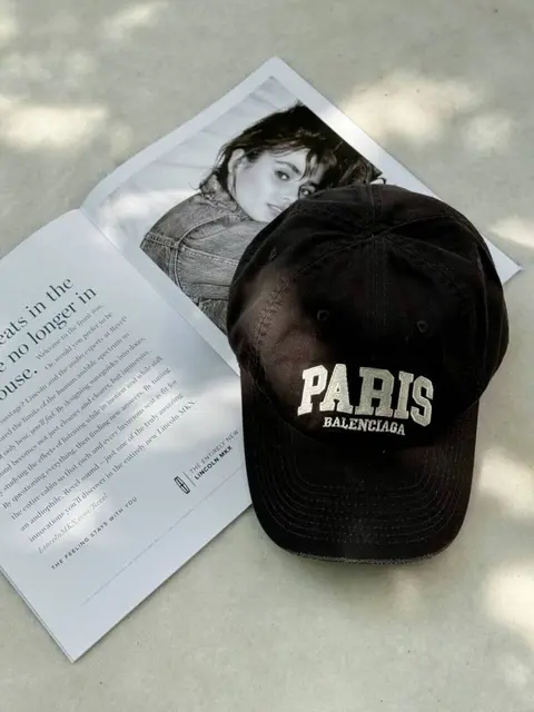BalenciaGahparis Cities Premium Black Unisex Cap With Safety Box