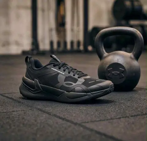 Under Armorr Reign XT Black Anthracite 1307
