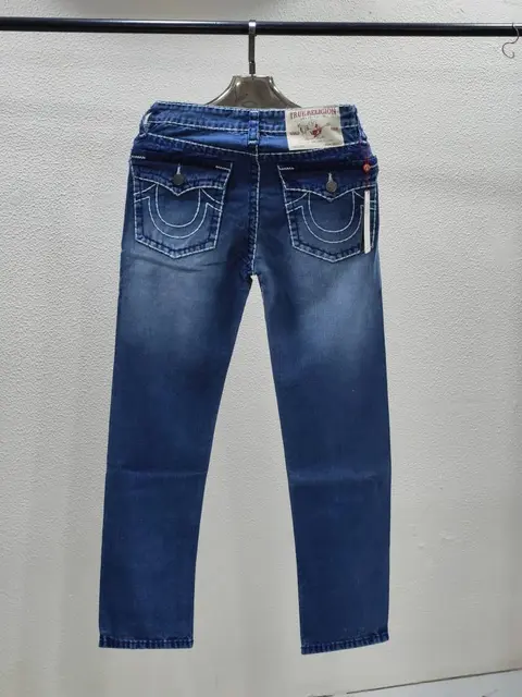 TRUE RELIGION IMPORTED STORE ARTICLE JEANS